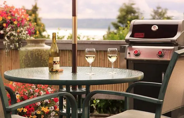 Three Tree Point Bed And Breakfast Burien