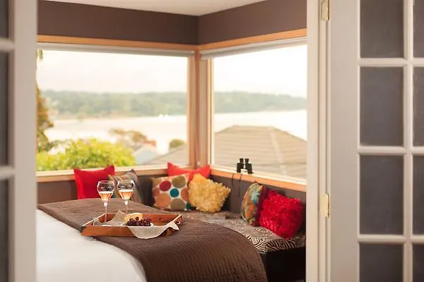 ** Bed & Breakfast Three Tree Point Bed And Breakfast Burien United States